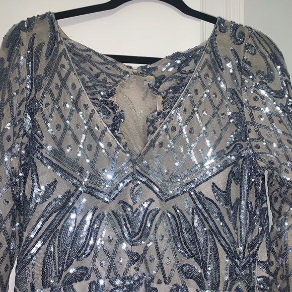 Selling this gorgeous sky blue dress size 18 - Picture 6 of 11